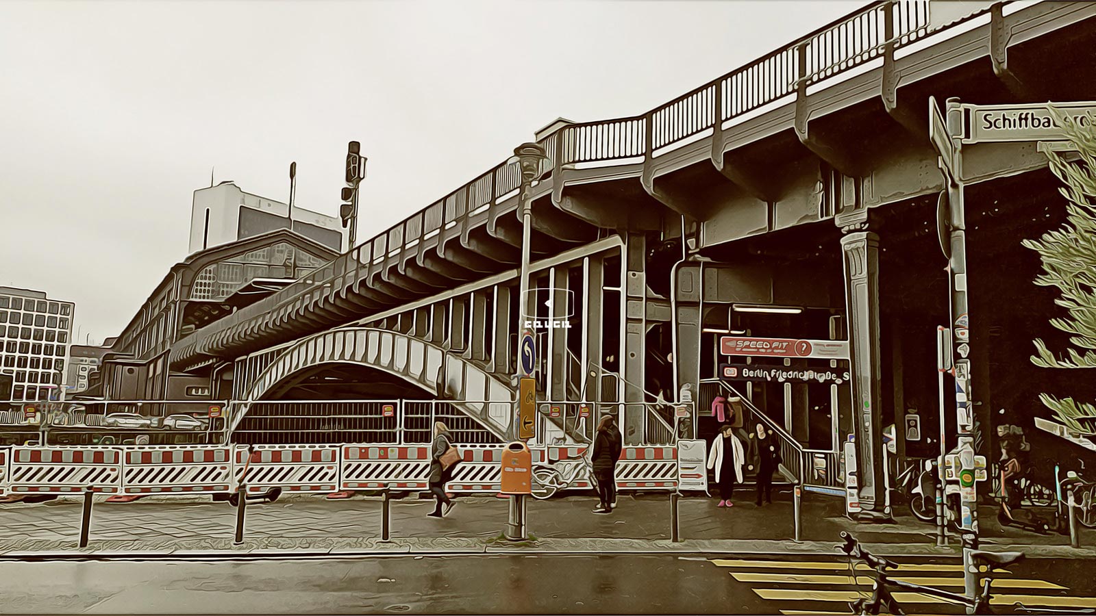 Мост через реку Шпрее вблизи вокзала Friedrichstraße